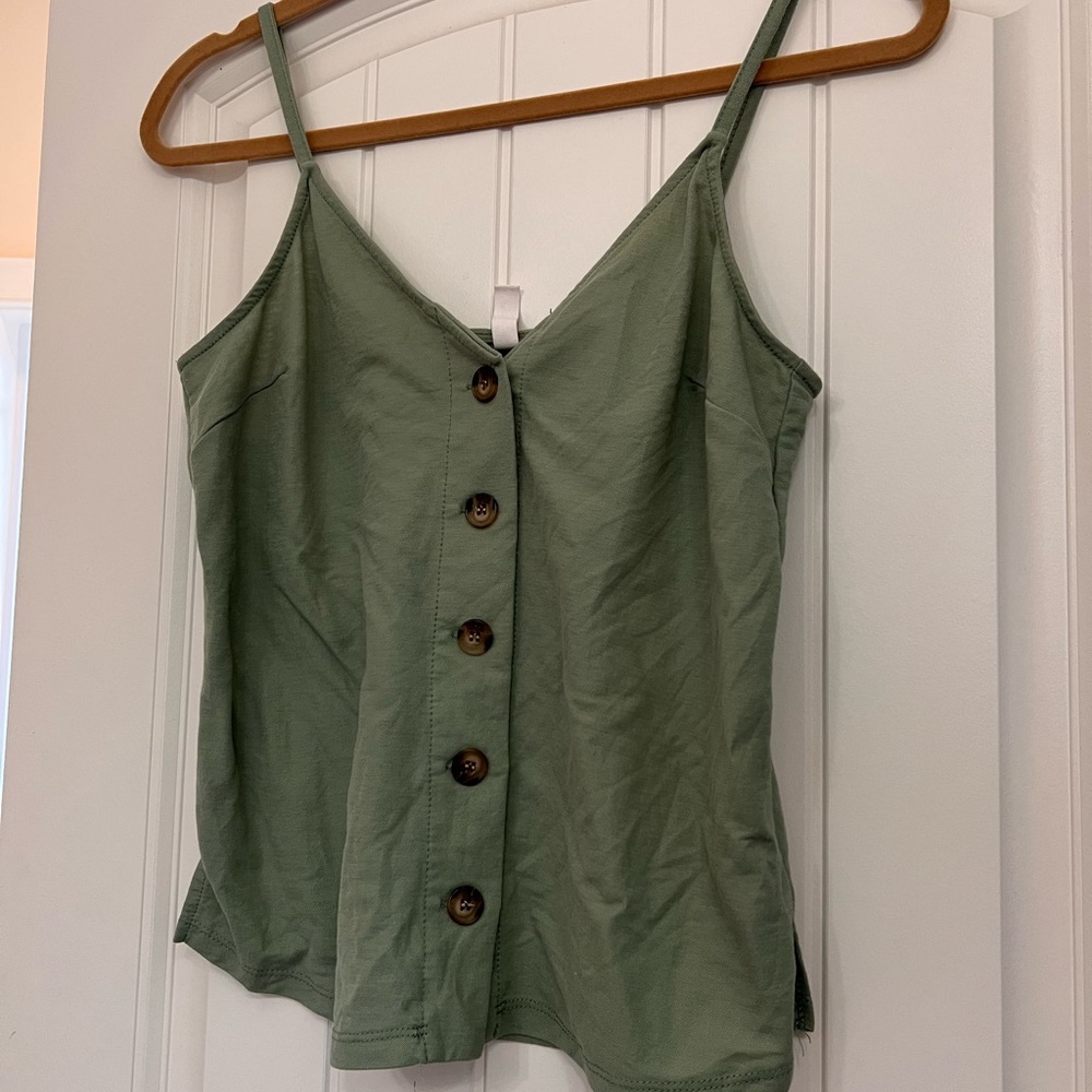 Button tank
